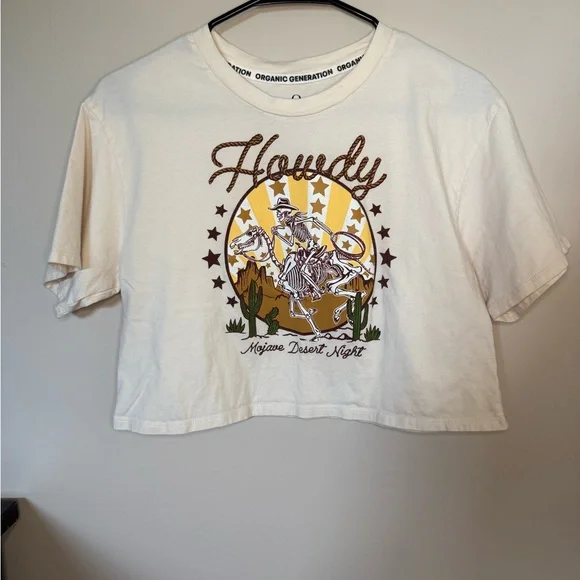 Howdy Graphic Crop Top - Picture 1 of 4